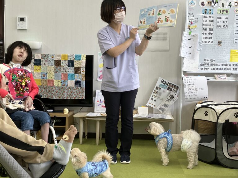 一人ひとりに寄り添う活動の様子